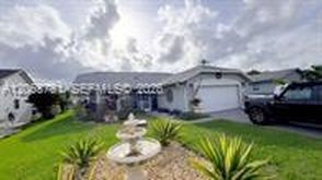 7112 NW 107th Ave