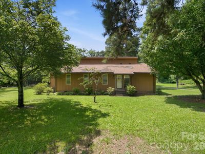 8016 Hedrick Cir