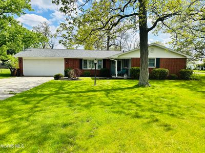 Property at 110 Elmwood Dr, Sherwood, OH