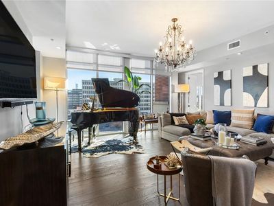 1820 Peachtree St Unit 402