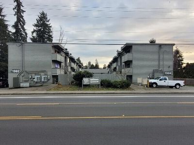 1902 -1904 W Casino Road