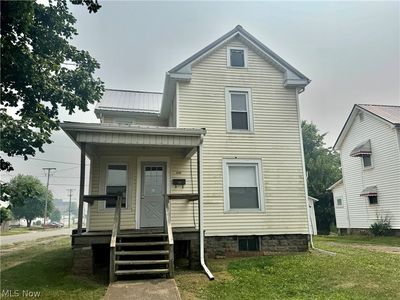 1349 E Main St