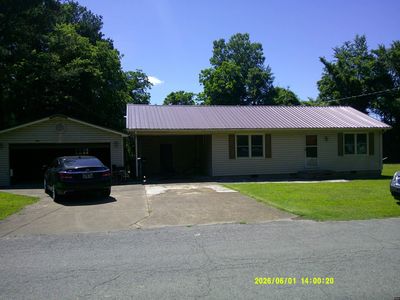 443 Caldwell Ave