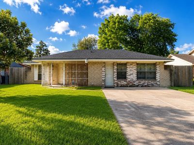 1219 Fallbrook Dr