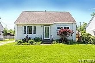 105 Nokomis Pkwy
