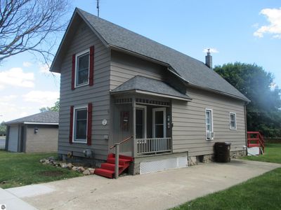 Property at 107 W Hall St, Shepherd, MI
