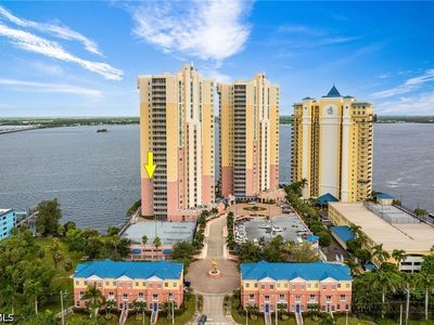 2743 1st St APT 1003