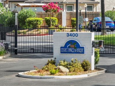 3400 Sullivan Ct APT 103