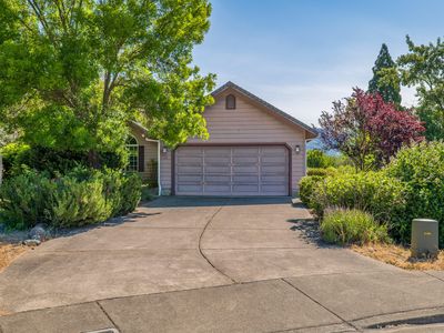23 SW Leonard St