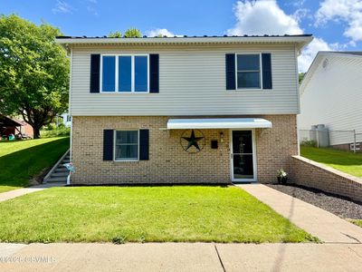 210 W Shamokin St