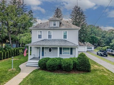 8 Davis St
