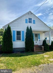 904 Central Ave