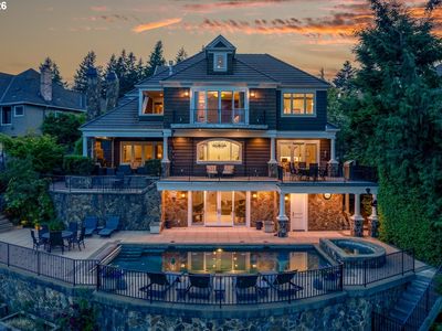 15599 Village Dr