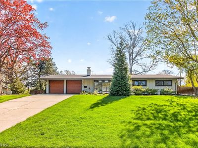 463 Queenswood Dr