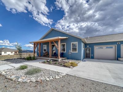 15669 Paintbrush Street