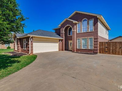 5805 Lyndhurst Dr