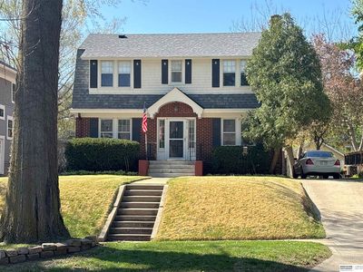5017 Western Ave