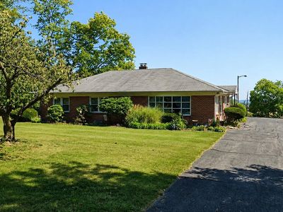 1054 Ridge Rd