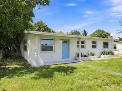 1629 NW 15TH Court