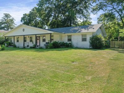 11 Deerwood Dr
