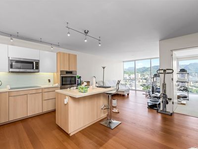 888 Kapiolani Blvd #3101