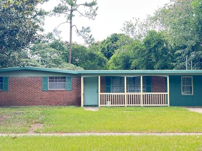 176 Stafford Ave