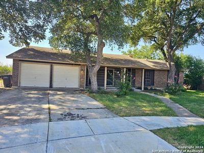 5707 lake cove