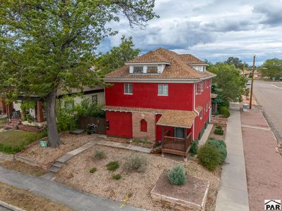 901-903 E Evans Ave