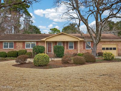 3933 Sweetbriar Road