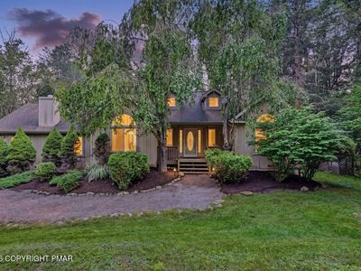 305 Meadowbrook Ct