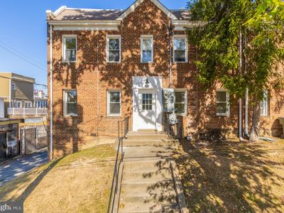 321 Crittenden St NW