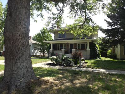 807 Laramie Ave