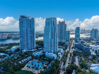 50 S Pointe Dr APT 514
