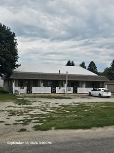 705 Grundy Ave
