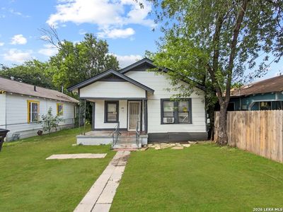 2407 San Fernando