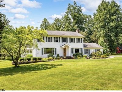 9 Francis Ln