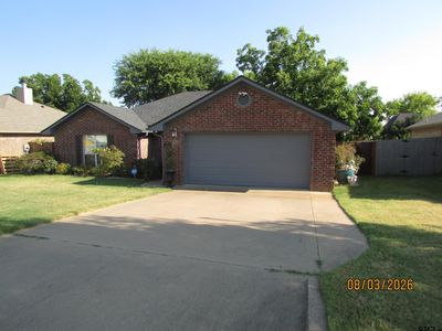 107 Collin Dr