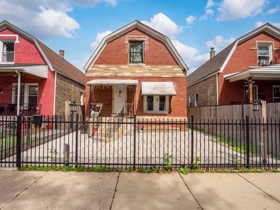 1133 N Kedvale Ave