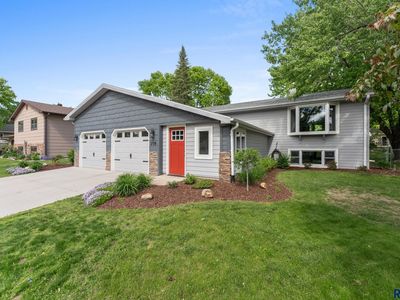 208 S Yellowstone Dr