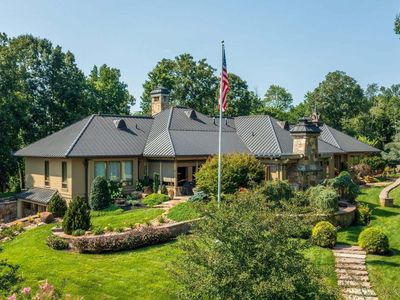 4209 Lake Meadow Way