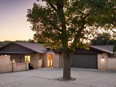1392 Manzanita Dr
