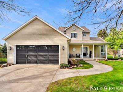 8213 Muscatay Grv NE