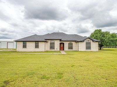 1050 Hampel Rd