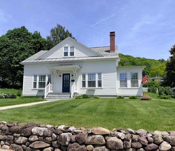 12 Mountain Street