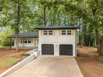 3137 E Chapel Cir