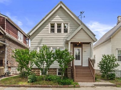 2016 W Orchard STREET