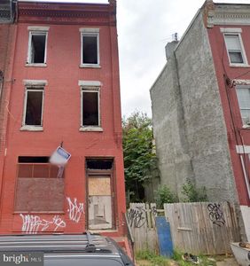 2442 N 20th St