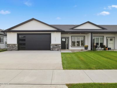 6133 Magnolia Dr