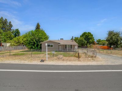 8400 Crane Rd