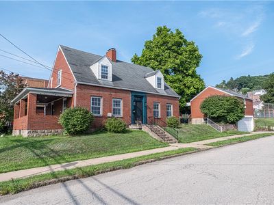 302 Edgewood Ave